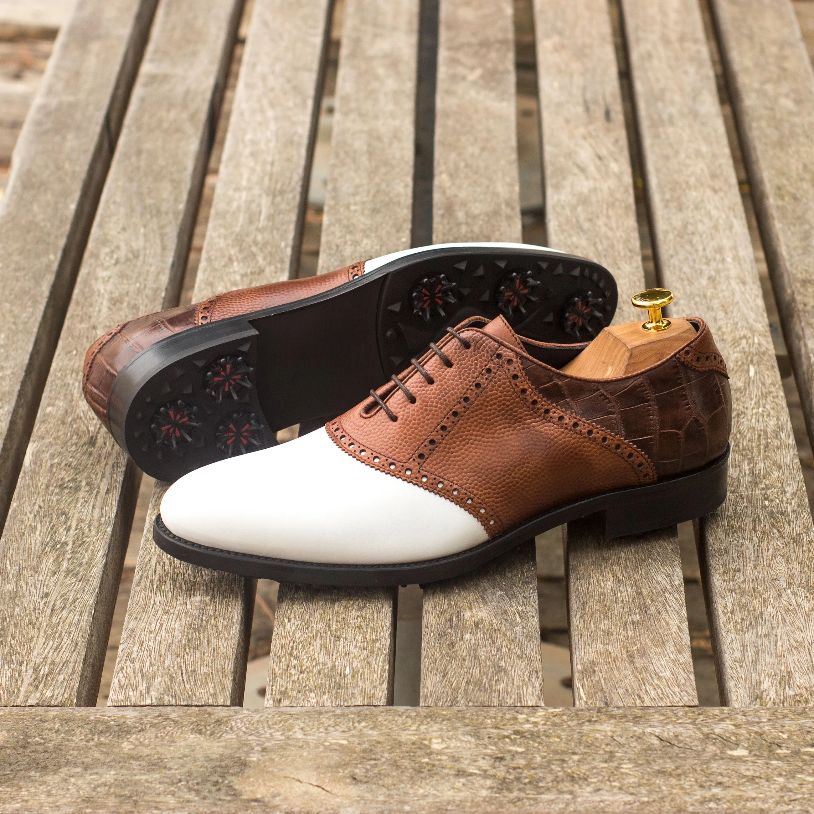 DapperFam Fabrizio Golf in Dark Brown / White / Med Brown Men's Italian Pebble Grain Leather Saddle