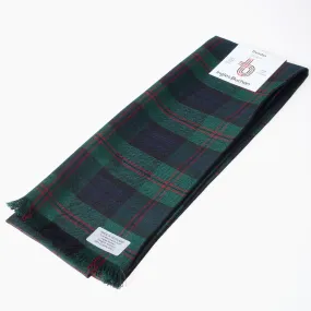 Scarf in Dundas Modern Wool Tartan.